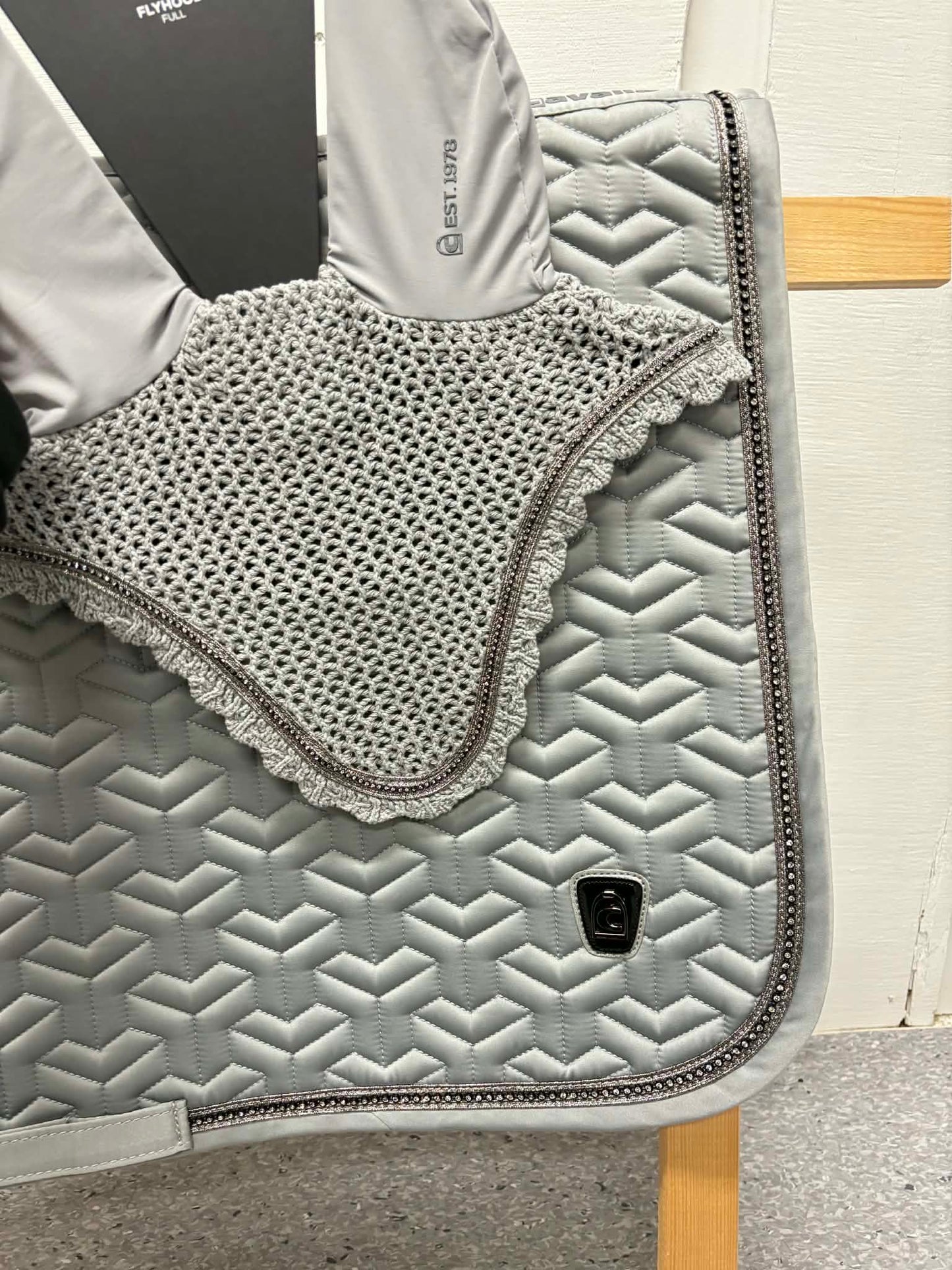 Cavallo Cool Comfort Dressyrschabrak + Huva