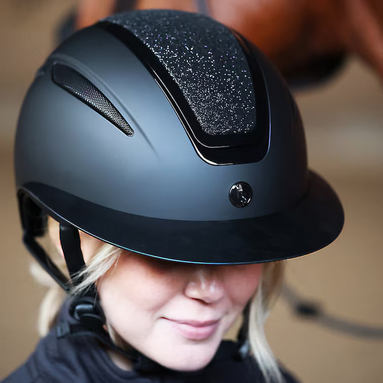 Ridhjälm Hansbo Sport MIPS Air