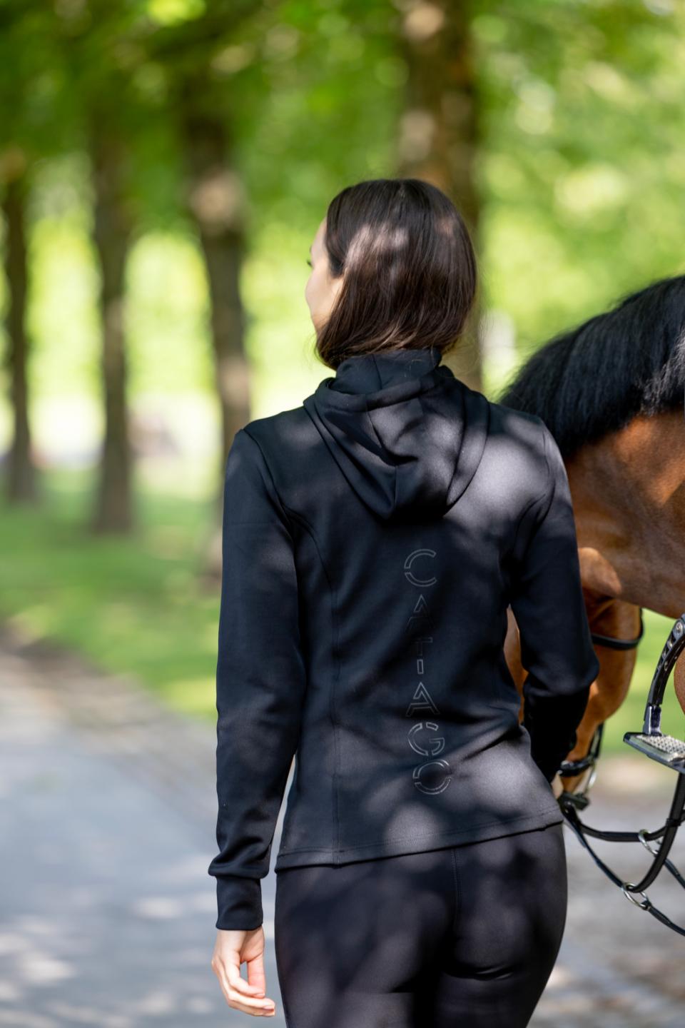 Catago Zip Hoodie Ariana
