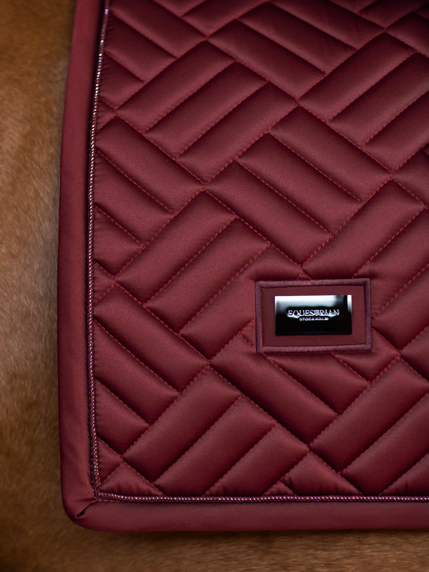 Equestrian Stockholm Dressyrschabrak Modern